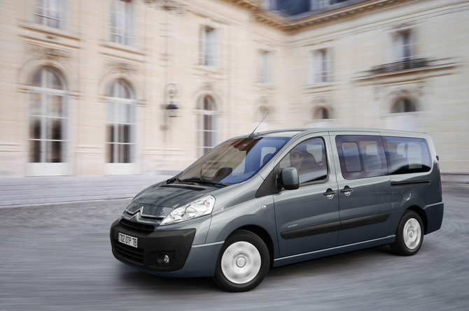 Citroën Jumpy Combi Vidrada L2H1 HDI 140 FAP Luxo Citroën Jumpy Combi Vidrada L2H1 HDI 140 FAP Luxo