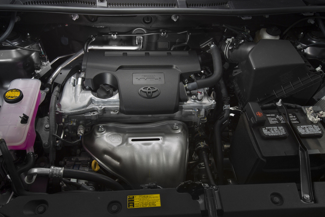 O novo Rav4 só vai estar disponível com um motor 2.5 de quatro cilindros O novo Rav4 só vai estar disponível com um motor 2.5 de quatro cilindros
