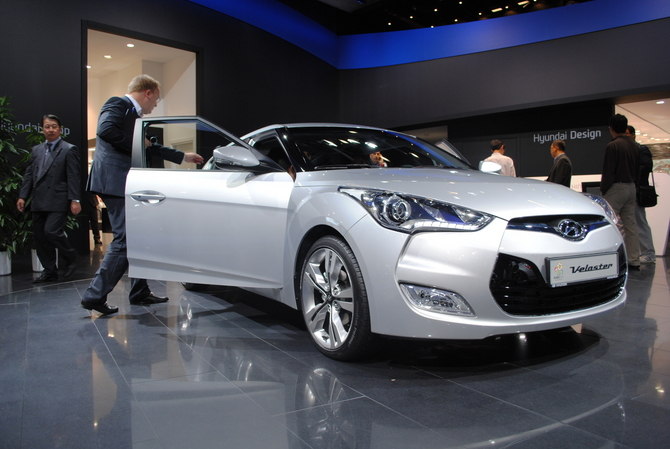 Hyundai Veloster Hyundai Veloster