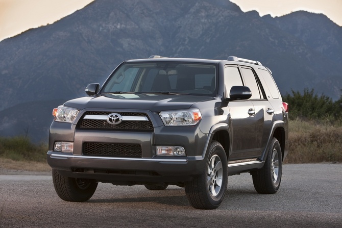 Toyota 4 Runner SR5 4X2 Toyota 4 Runner SR5 4X2