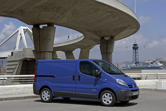 Nissan Primastar L1H1 2.5 dCi 150cv Premium Nissan Primastar L1H1 2.5 dCi 150cv Premium