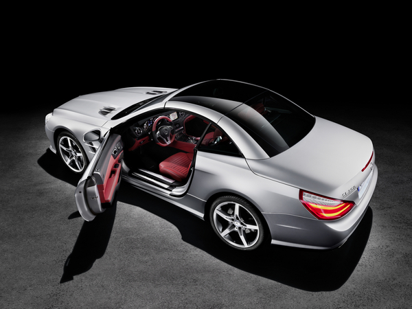 New SL continues a 60 year old tradition New SL continues a 60 year old tradition