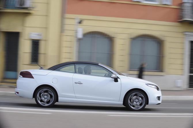 Renault Mégane Coupé-Cabriolet GT dCi 160 FAP Renault Mégane Coupé-Cabriolet GT dCi 160 FAP