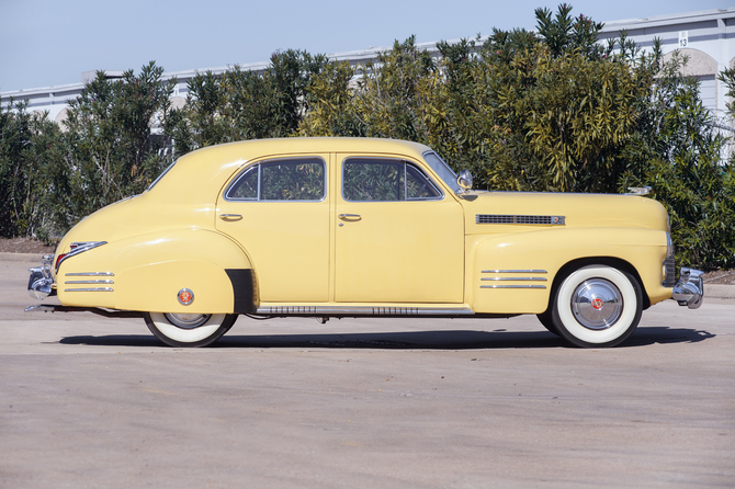 Cadillac Series 62 Five-Passenger Touring Sedan Cadillac Series 62 Five-Passenger Touring Sedan