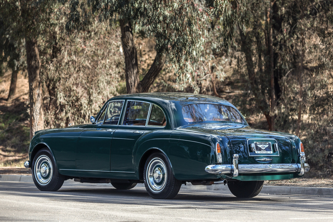 Bentley S2 Continental Flying Spur Bentley S2 Continental Flying Spur