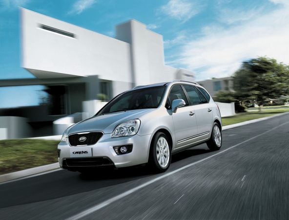 Kia Carens 2.0 Spirit Automatic Kia Carens 2.0 Spirit Automatic