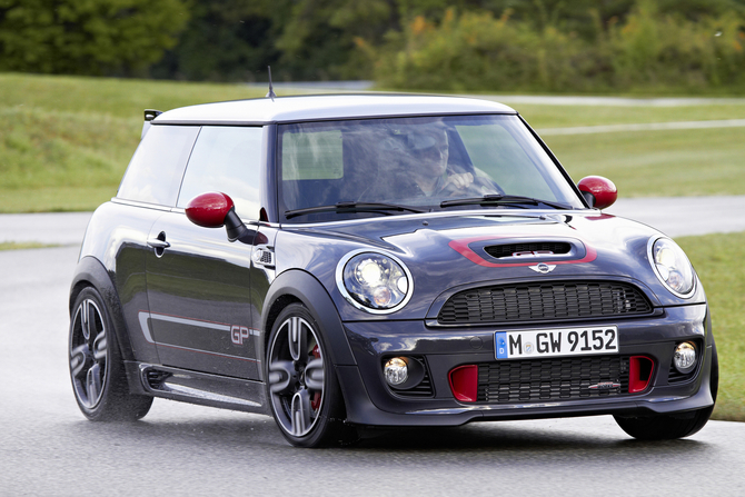 O MINI JCW GP cumpriu uma volta ao circuito de Nürburgring em 8:23 O MINI JCW GP cumpriu uma volta ao circuito de Nürburgring em 8:23
