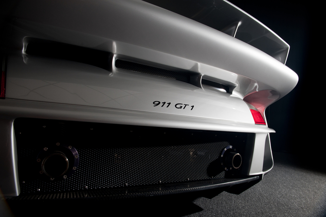 Porsche 911 GT1 Strassenversion Porsche 911 GT1 Strassenversion