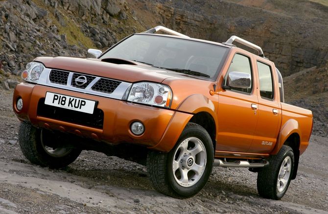 Nissan Navara 3.0 dCi Double Cab Outlaw Nissan Navara 3.0 dCi Double Cab Outlaw