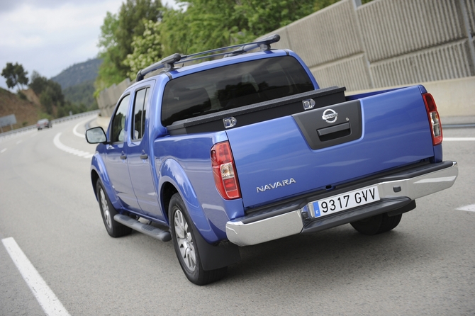 Nissan Navara 2.5 dCi Double Cab Acenta Nissan Navara 2.5 dCi Double Cab Acenta
