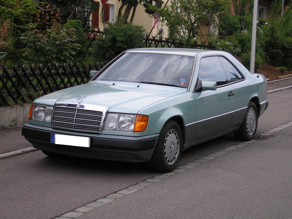 Mercedes-Benz 300 CE Automatic Mercedes-Benz 300 CE Automatic