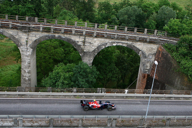 Red Bull RB1 Cosworth Red Bull RB1 Cosworth