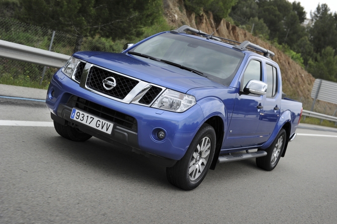 Nissan Navara 2.5 dCi Double Cab Acenta Nissan Navara 2.5 dCi Double Cab Acenta