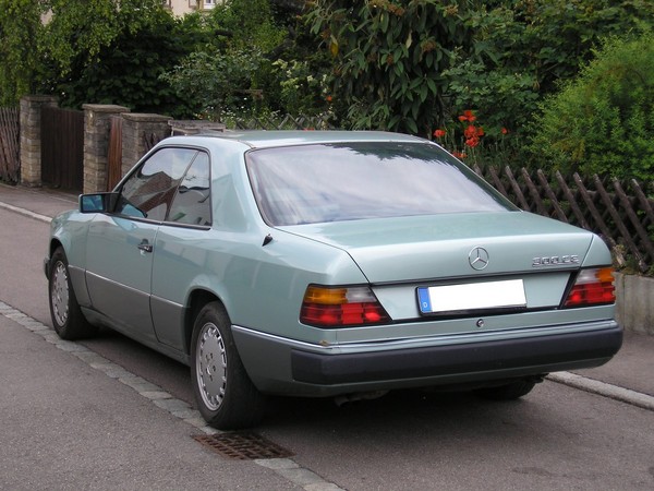 Mercedes-Benz 300 CE Automatic Mercedes-Benz 300 CE Automatic