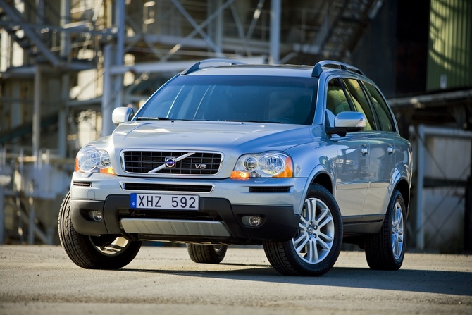 Volvo XC90 D5 Kinetic AWD Geartronic Volvo XC90 D5 Kinetic AWD Geartronic