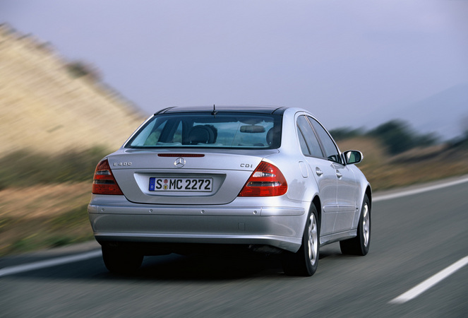 Mercedes-Benz E 400 CDI Mercedes-Benz E 400 CDI