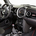 Le volant gainé cuir John Cooper Works avec sa jante épaisse