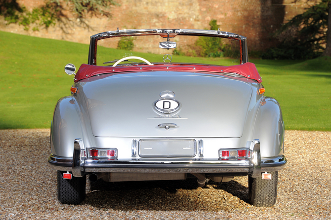 Mercedes-Benz 300 S Roadster Mercedes-Benz 300 S Roadster