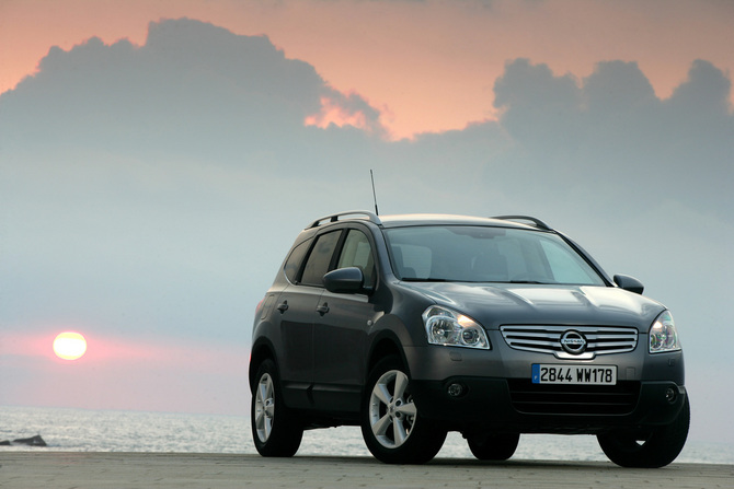 Nissan Qashqai+2 2.0 4x2 Tekna Premium + Pele Nissan Qashqai+2 2.0 4x2 Tekna Premium + Pele