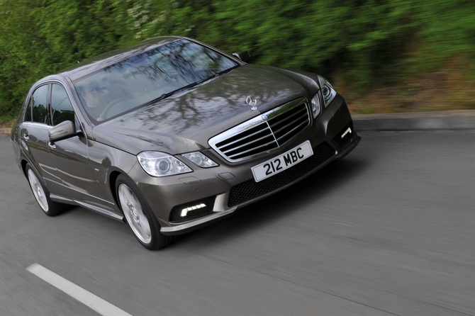 Mercedes-Benz E200 Saloon CDI BlueEFF. SE Mercedes-Benz E200 Saloon CDI BlueEFF. SE