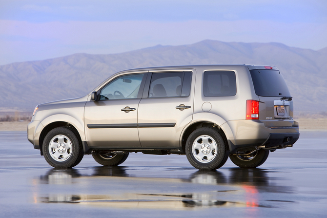 Honda Pilot LX 4WD 5-Spd AT Honda Pilot LX 4WD 5-Spd AT