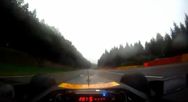 Conduzir um F1 à chuva com um olho tapado é obra! Conduzir um F1 à chuva com um olho tapado é obra!