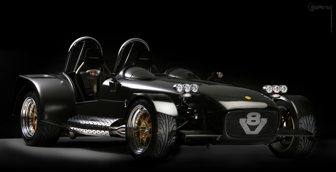 Caterham 7 RST-V8 Levante Caterham 7 RST-V8 Levante