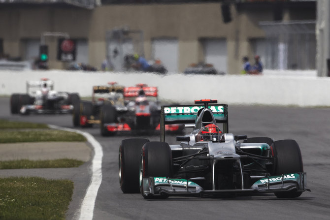 Schumacher terminou duas corridas esta temporada ambas em 10º lugar e somou 2 pontos Schumacher terminou duas corridas esta temporada ambas em 10º lugar e somou 2 pontos