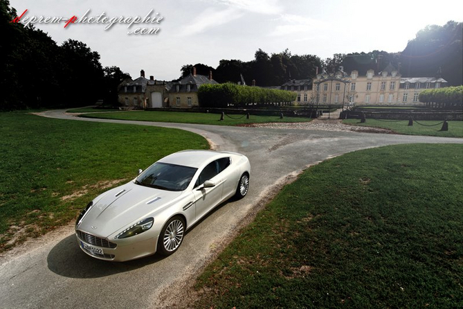 Autoviva's Facebook Avatar Photo Contest - August 2011 Autoviva's Facebook Avatar Photo Contest - August 2011
