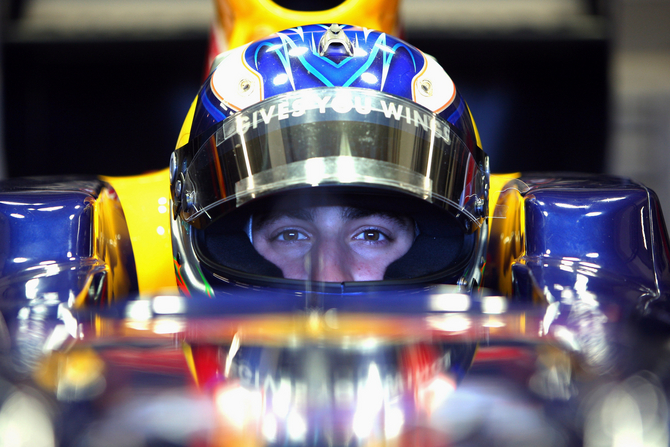 Piloto australiano é um membro da equipa Red Bull Junior desde 2008 Piloto australiano é um membro da equipa Red Bull Junior desde 2008