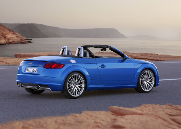 Two different four-cylinder engines are offered with the Roadster variant Two different four-cylinder engines are offered with the Roadster variant
