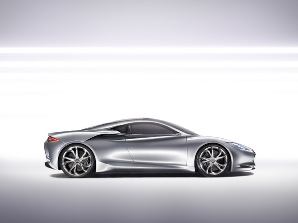 Infiniti Emerg-E Emerges as 300kW Range-Extended Hybrid Sports Car Infiniti Emerg-E Emerges as 300kW Range-Extended Hybrid Sports Car