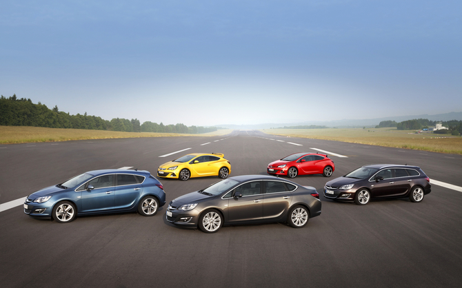 Opel also recently introduced the four-door sedan Astra Opel also recently introduced the four-door sedan Astra