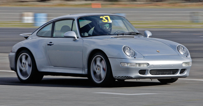 Porsche 911 Carrera {993} Porsche 911 Carrera {993}