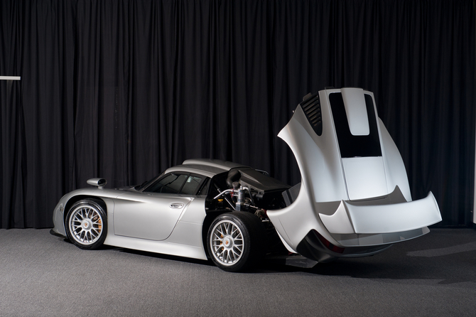 Porsche 911 GT1 Strassenversion Porsche 911 GT1 Strassenversion