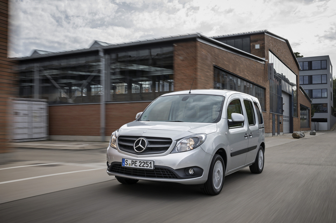 Mercedes-Benz Citan Compact 108CDI/23 75 Mercedes-Benz Citan Compact 108CDI/23 75