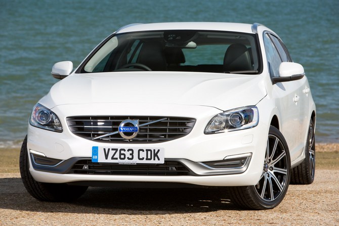 Volvo V60 D4 Kinetic S/S Geartronic Volvo V60 D4 Kinetic S/S Geartronic