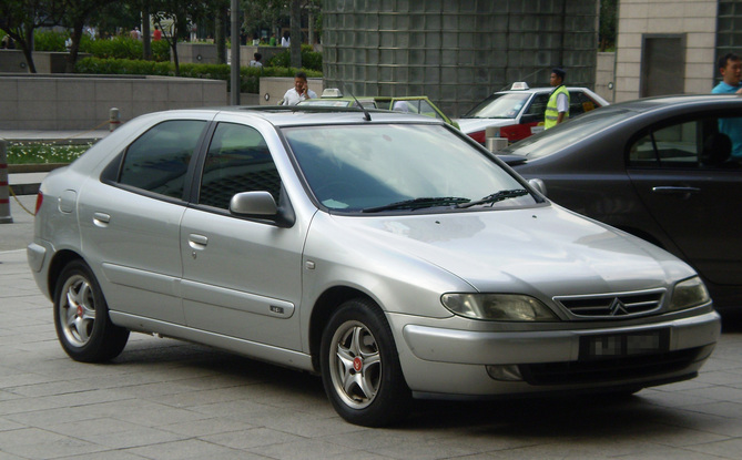 Citroën Xsara 1.6i 16v Automatic Citroën Xsara 1.6i 16v Automatic