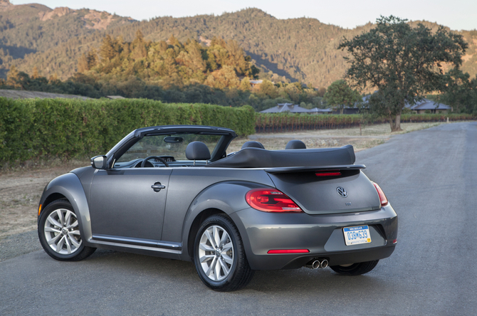 Volkswagen Beetle Cabriolet 2.0 TSI Volkswagen Beetle Cabriolet 2.0 TSI