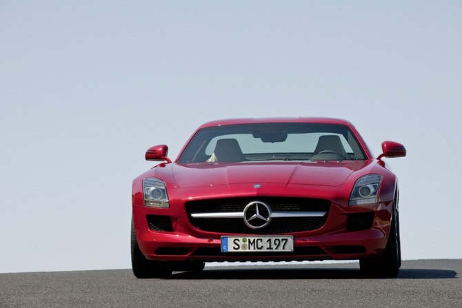 Mercedes-Benz SLS AMG Mercedes-Benz SLS AMG