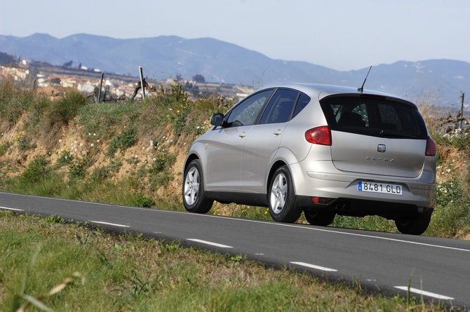 Seat Altea 1.9 TDI 105cv DPF Style DSG (09) Seat Altea 1.9 TDI 105cv DPF Style DSG (09)