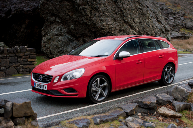 Volvo V60 2.0 D3 R-Design Premium Volvo V60 2.0 D3 R-Design Premium