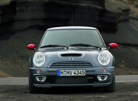 MINI (BMW) Cooper S with John Cooper Works GP Kit
