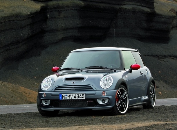 MINI (BMW) Cooper S with John Cooper Works GP Kit MINI (BMW) Cooper S with John Cooper Works GP Kit