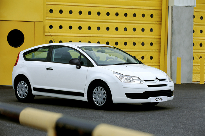 Citroën C4 Coupe Entreprise 1.6HDi 92cv X Citroën C4 Coupe Entreprise 1.6HDi 92cv X