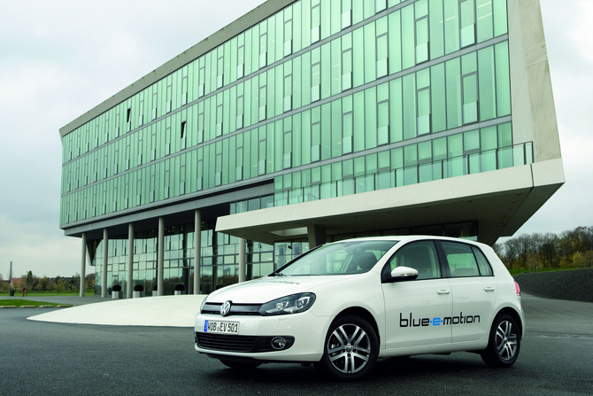 Volkswagen Golf blue-e-motion Volkswagen Golf blue-e-motion