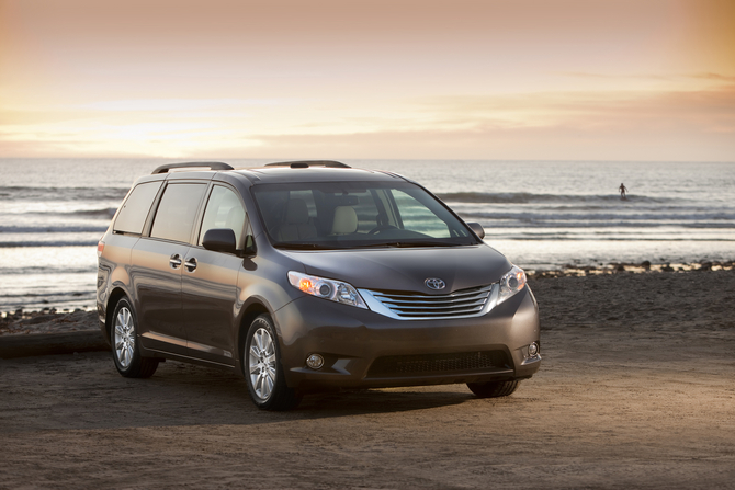 Toyota Sienna Limited FWD V6 Toyota Sienna Limited FWD V6