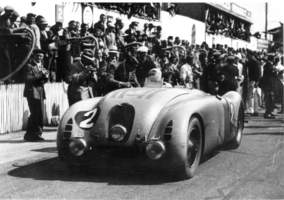 Wimille foi o piloto que mais tempo serviu a equipa de corrida da Bugatti