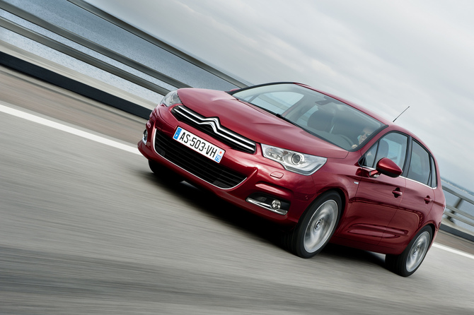 Citroën C4 1.6 e-HDi Airdream ETG6 Exclusive Citroën C4 1.6 e-HDi Airdream ETG6 Exclusive