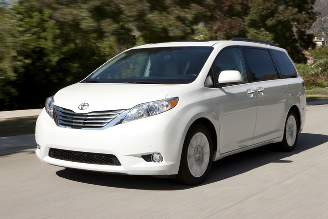 Toyota Sienna Limited AWD V6 Toyota Sienna Limited AWD V6